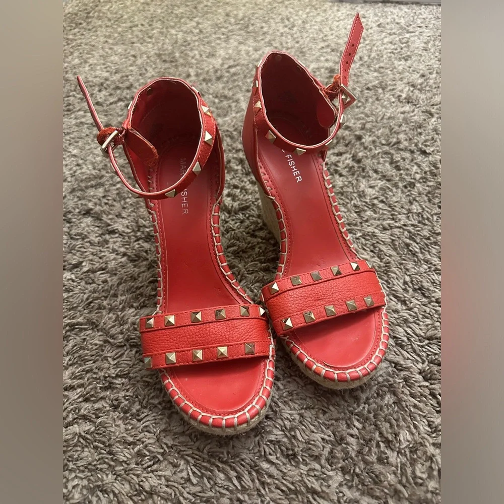 Marc‎ Fisher Womens Studded Espadrille Wedge Shoes 8M Kegan Red Ankle Strap